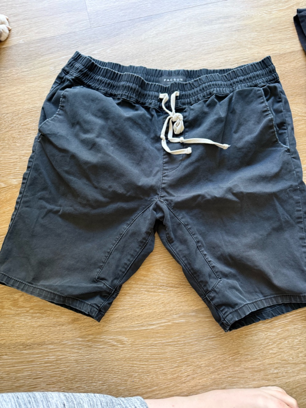 PacSun Black Men's Drawstring Jogger Shorts